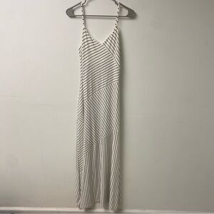 Ann Taylor NWT Asymmetrical Striped Maxi Dress Black and White‎ Size Small